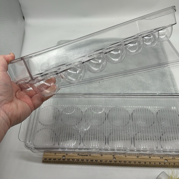 14-Count Clear Acrylic Egg Holder/Organizer w/lids & Handles 2-pack Holds 28eggs - Picture 7 of 7